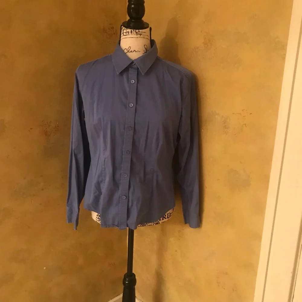 Talbots Blue Button Down - Picture 2 of 4